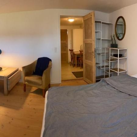 Vaerelse Med Eget Kokken Og Bad Apartment Esbjerg Exterior foto